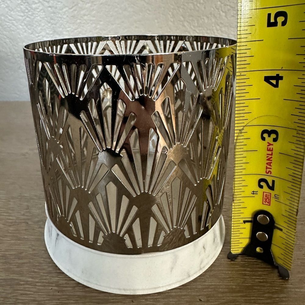 Metal Cutout Silver Starburst Candle Holder Sleeve - Picture 2 of 3